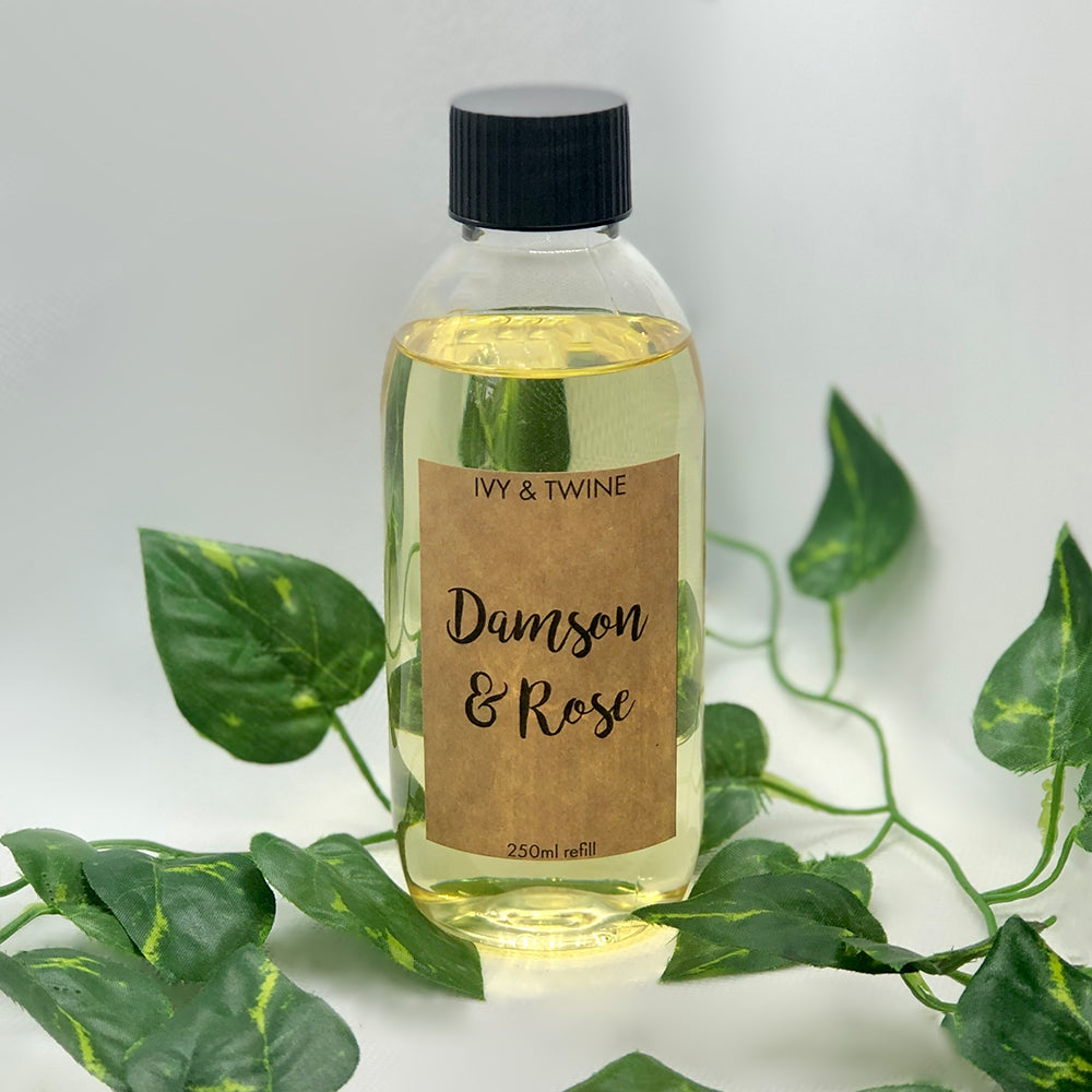 ivy and twine candles, rhubarb and plum candle, handpoured candles.