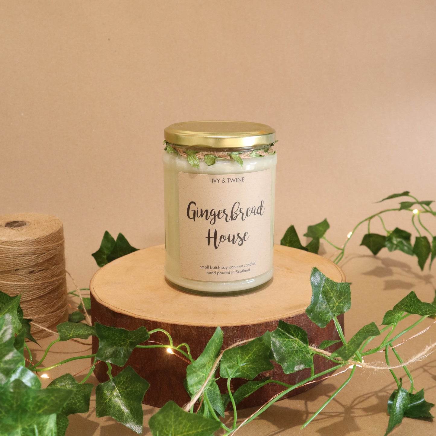 Gingerbread House Candle (420g)