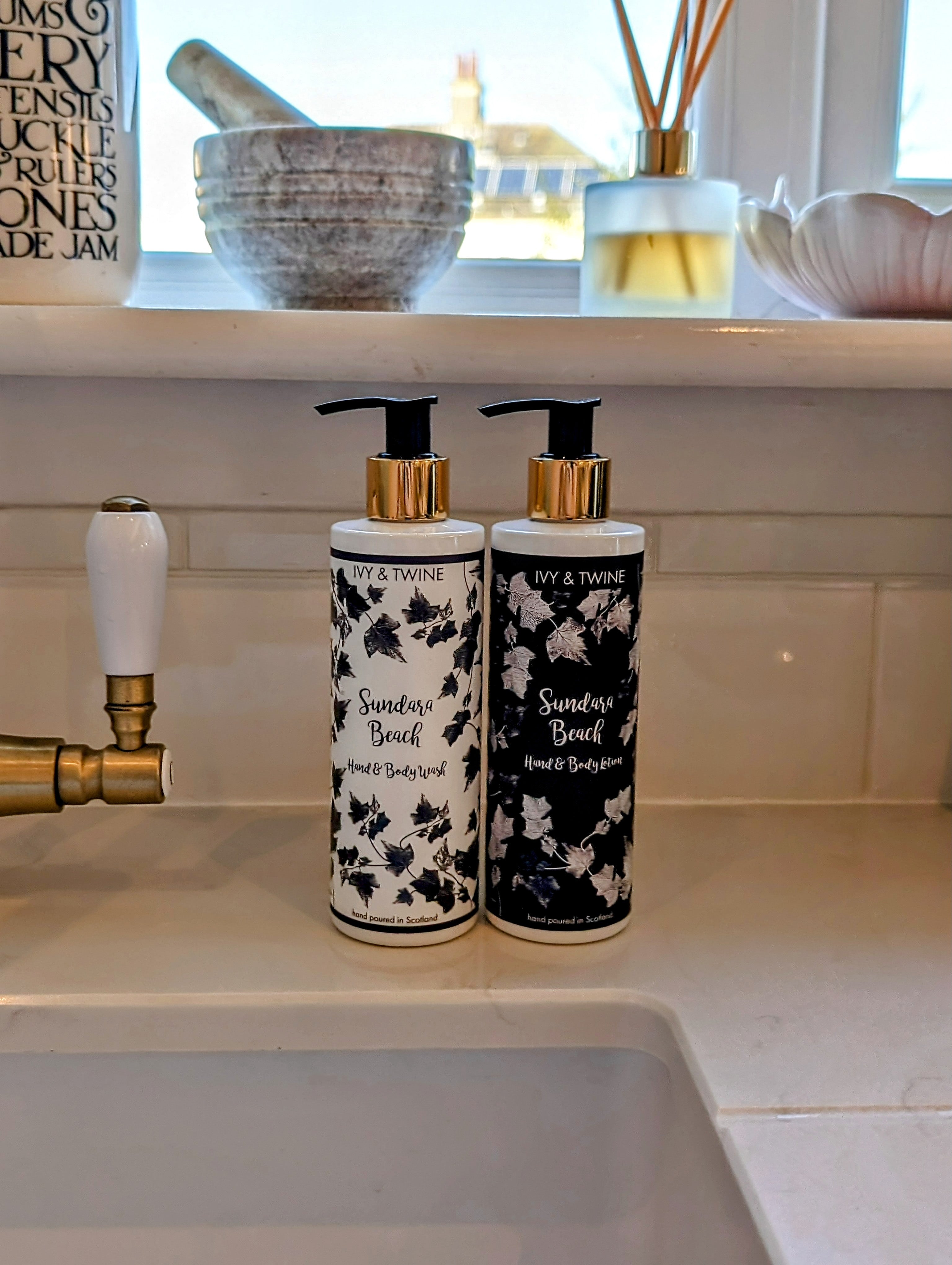 Sundara Beach Hand & Body Wash